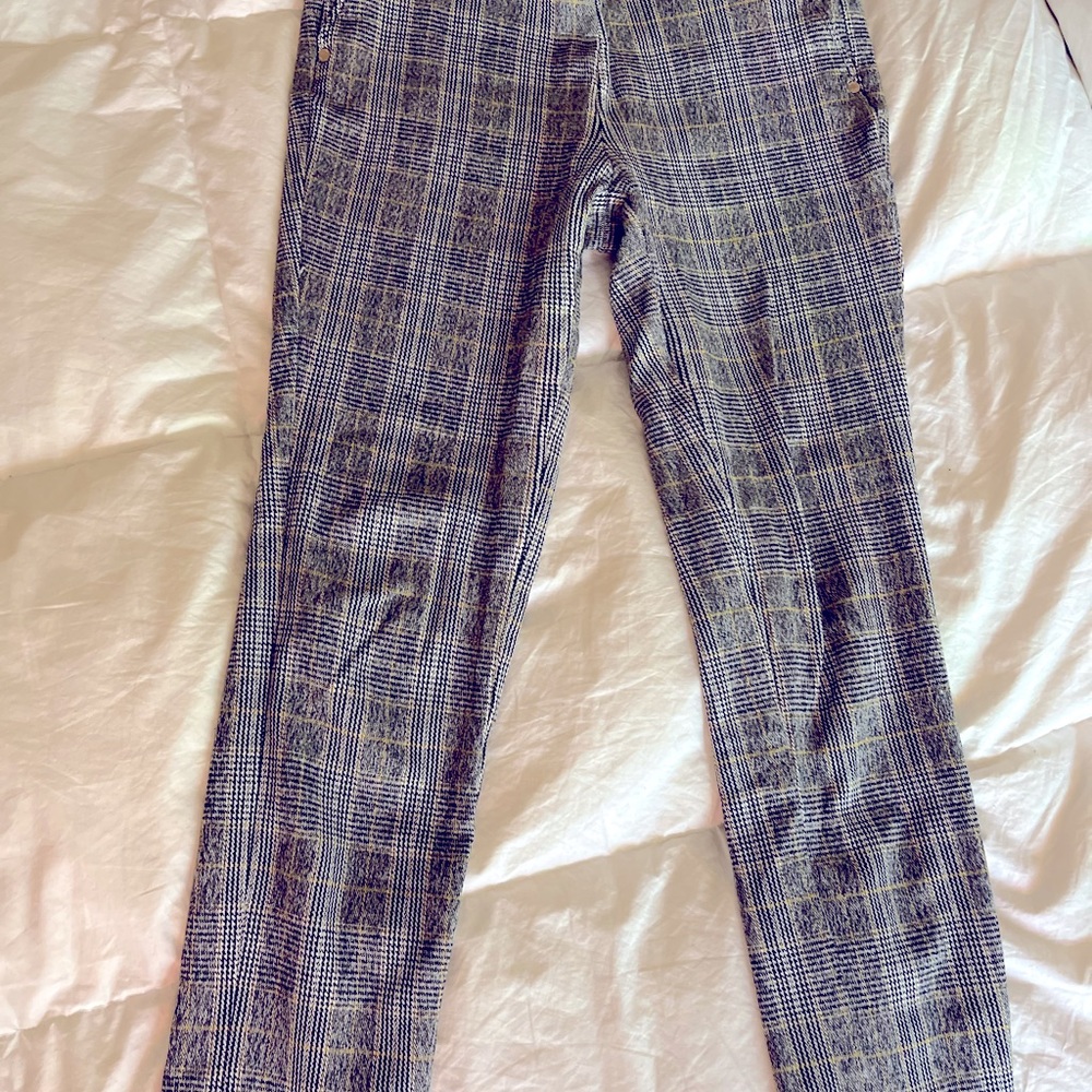 Black and white square pants